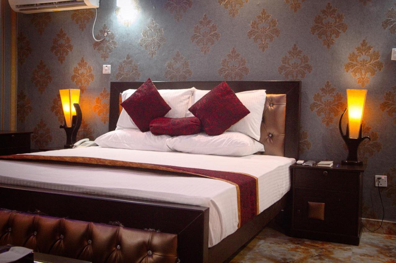 Mall View Hotel Gulberg Lahore Luaran gambar
