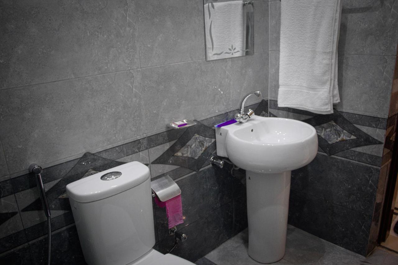 Mall View Hotel Gulberg Lahore Luaran gambar