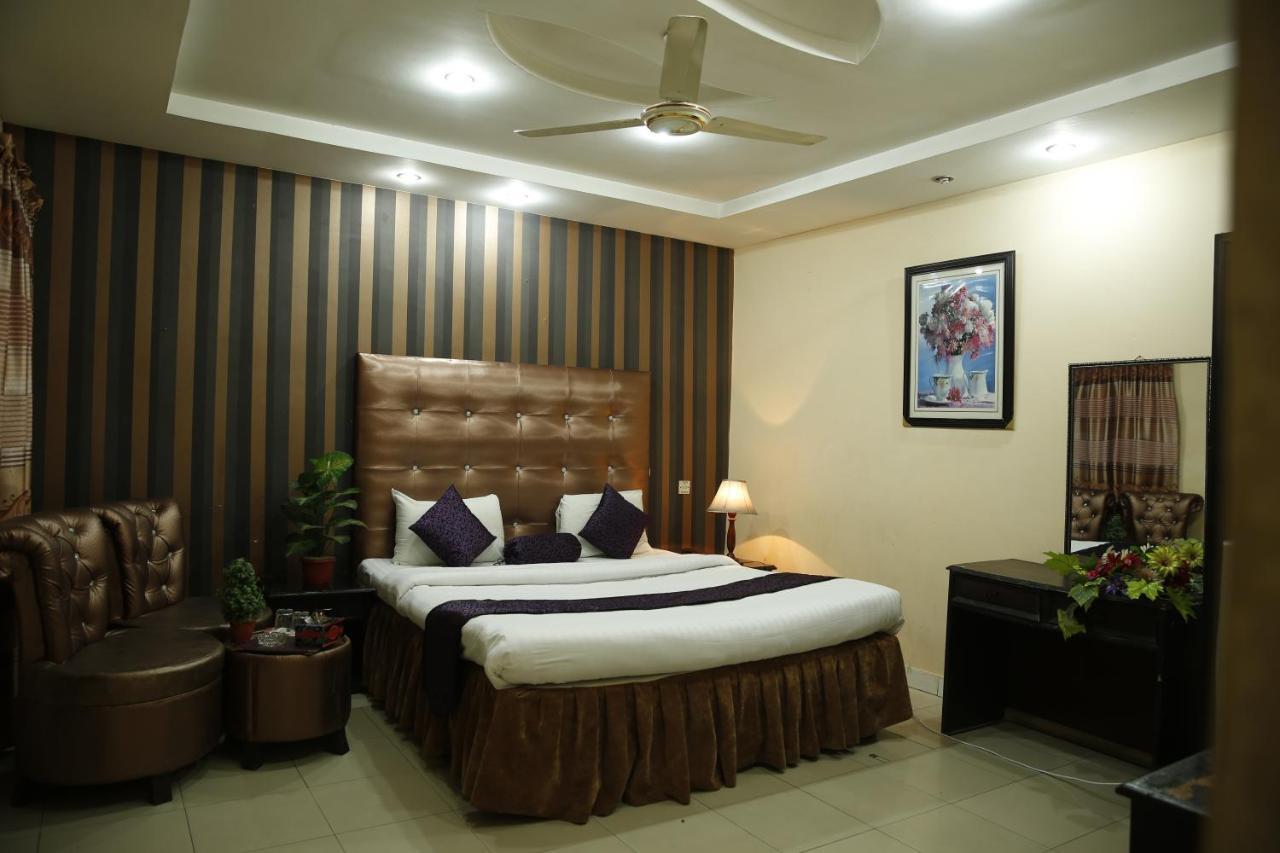 Mall View Hotel Gulberg Lahore Luaran gambar